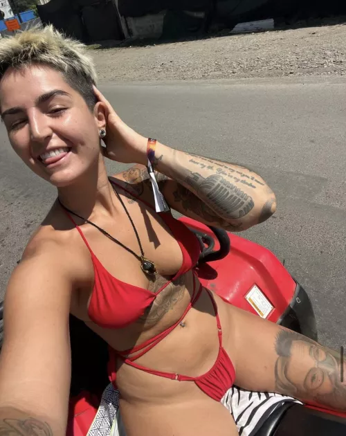 Wanna see me ride  by Georgieweare97