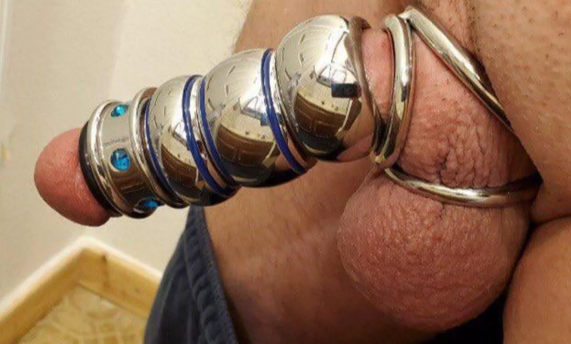 Who wears rings?  posted by Penisplugsablaze