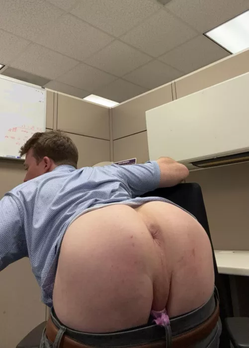 Adjusting my chair by jgatz1249