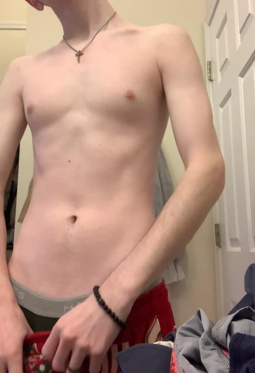 Can I get a tug on my necklace? posted by Professional_Gap1841