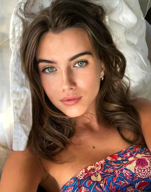 Claire Molin by qwer5r