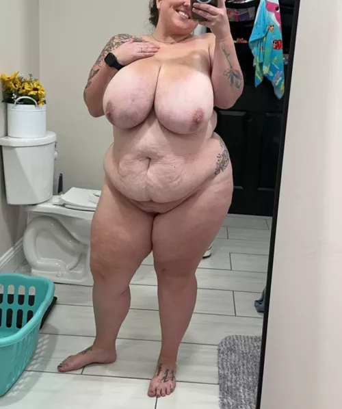 Could you guys please provide some advice on how to grab the attention of ssbbw fans ? Thank you. by SquareSpeed4431