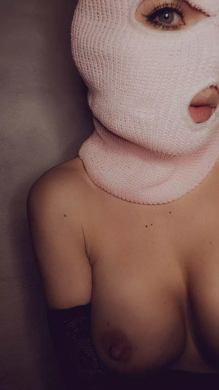 DeeAnarchist posted by Ida_Dee