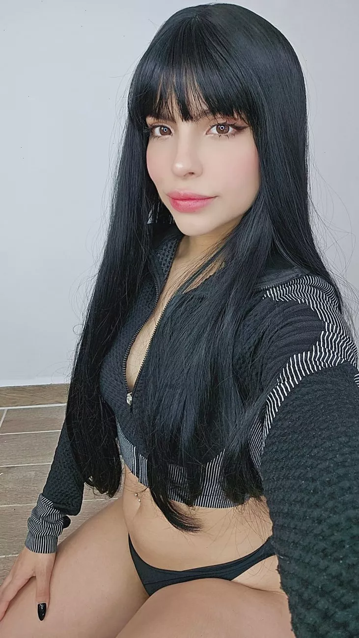 do u find petite girls with small chests cute? posted by Sensagbenselamet