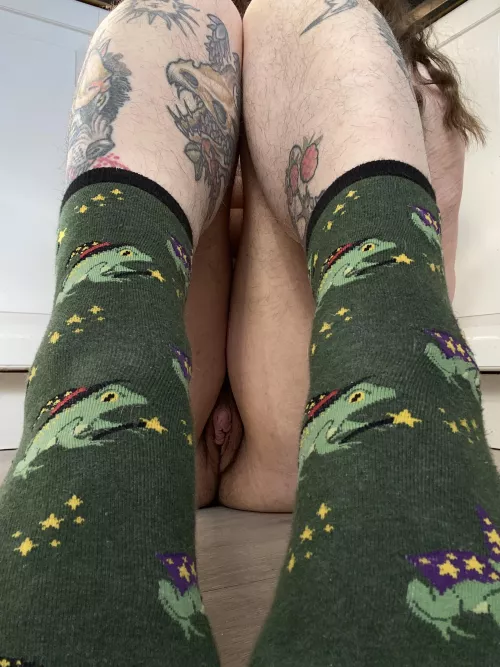 do you like frogs as well? 💚 by littleboysnail