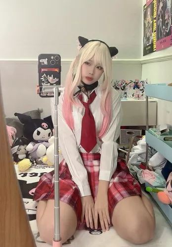 Do you want to see up my skirt? posted by PhotoWorth