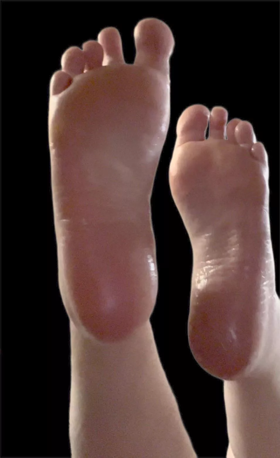 Does a better view even exist? 😍👣 posted by Orchid-Entire