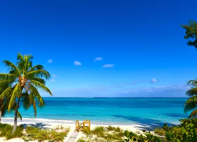 Grace Bay posted by IjamesColle