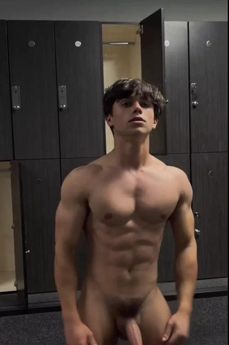 Gym selfie ✔️ posted by Current_Comedian_788