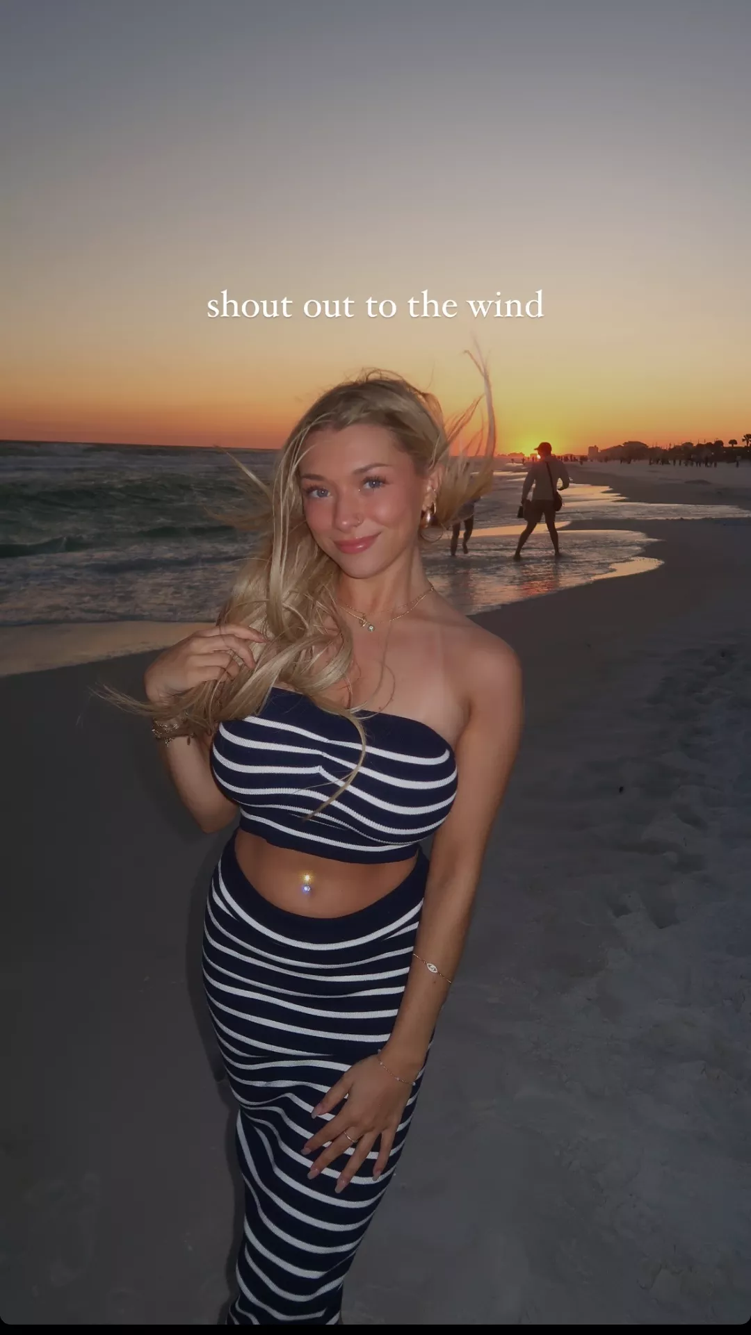 Hope the wind blows her top off  posted by noob_saibot_hunter