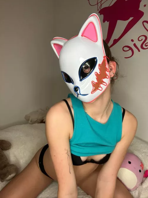 Hopefully you like small 18yo girls like me by Xburbx