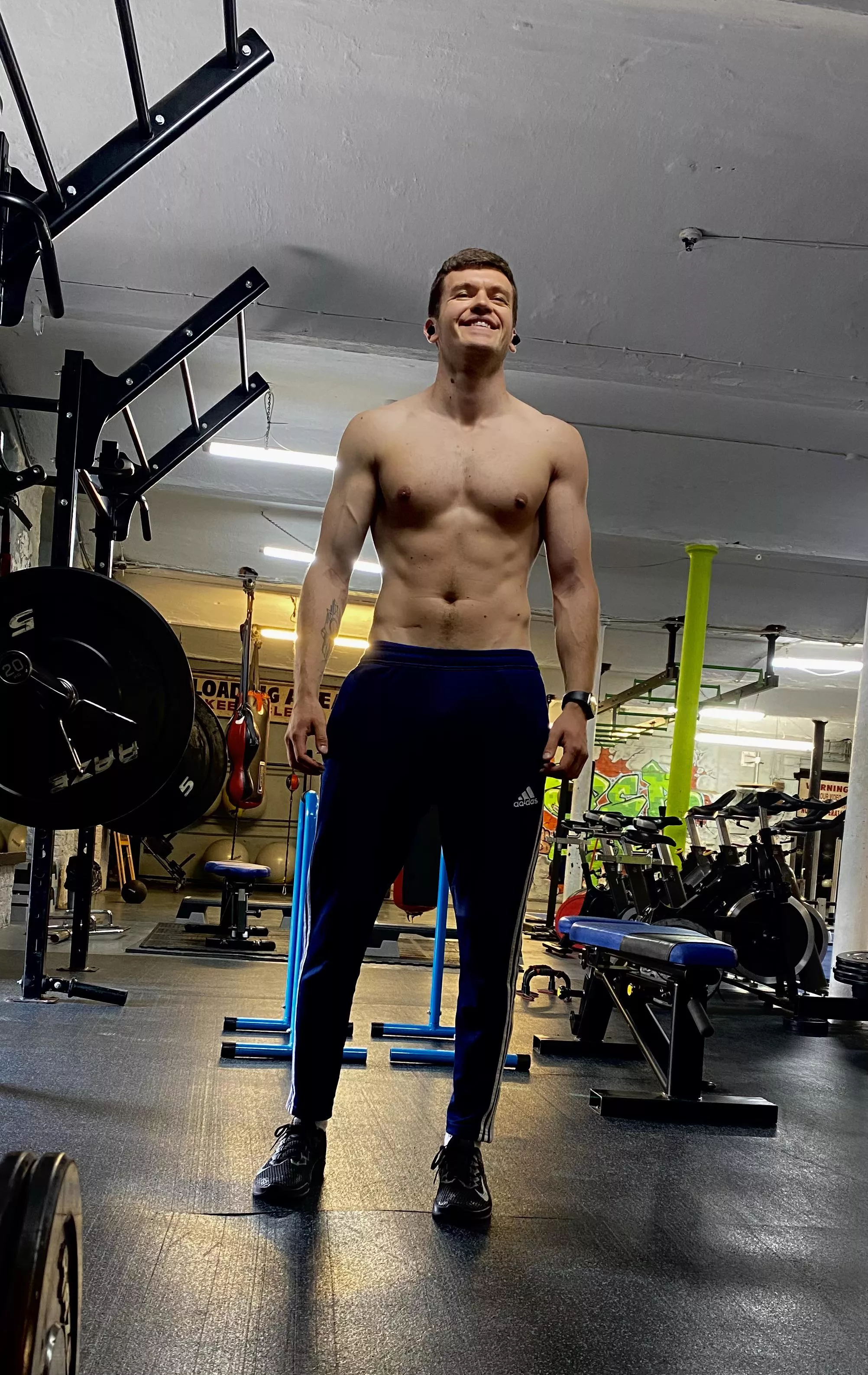 How's my dad bod [31] posted by NoHuckleberry5432