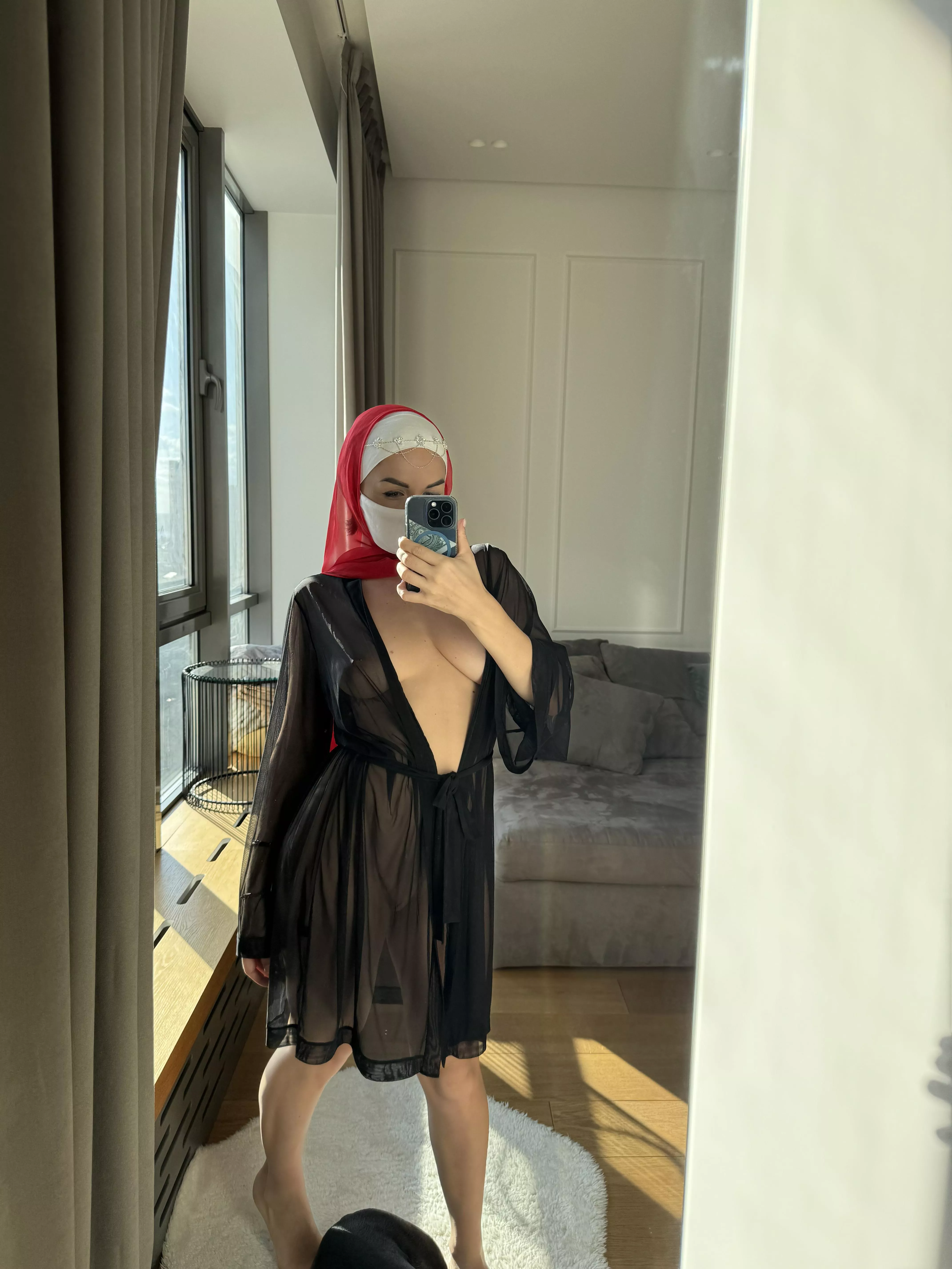 I like to take selfies like this posted by possiblySink89