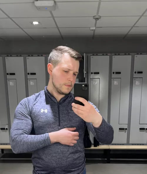 Morning everyone! by Zeevo9