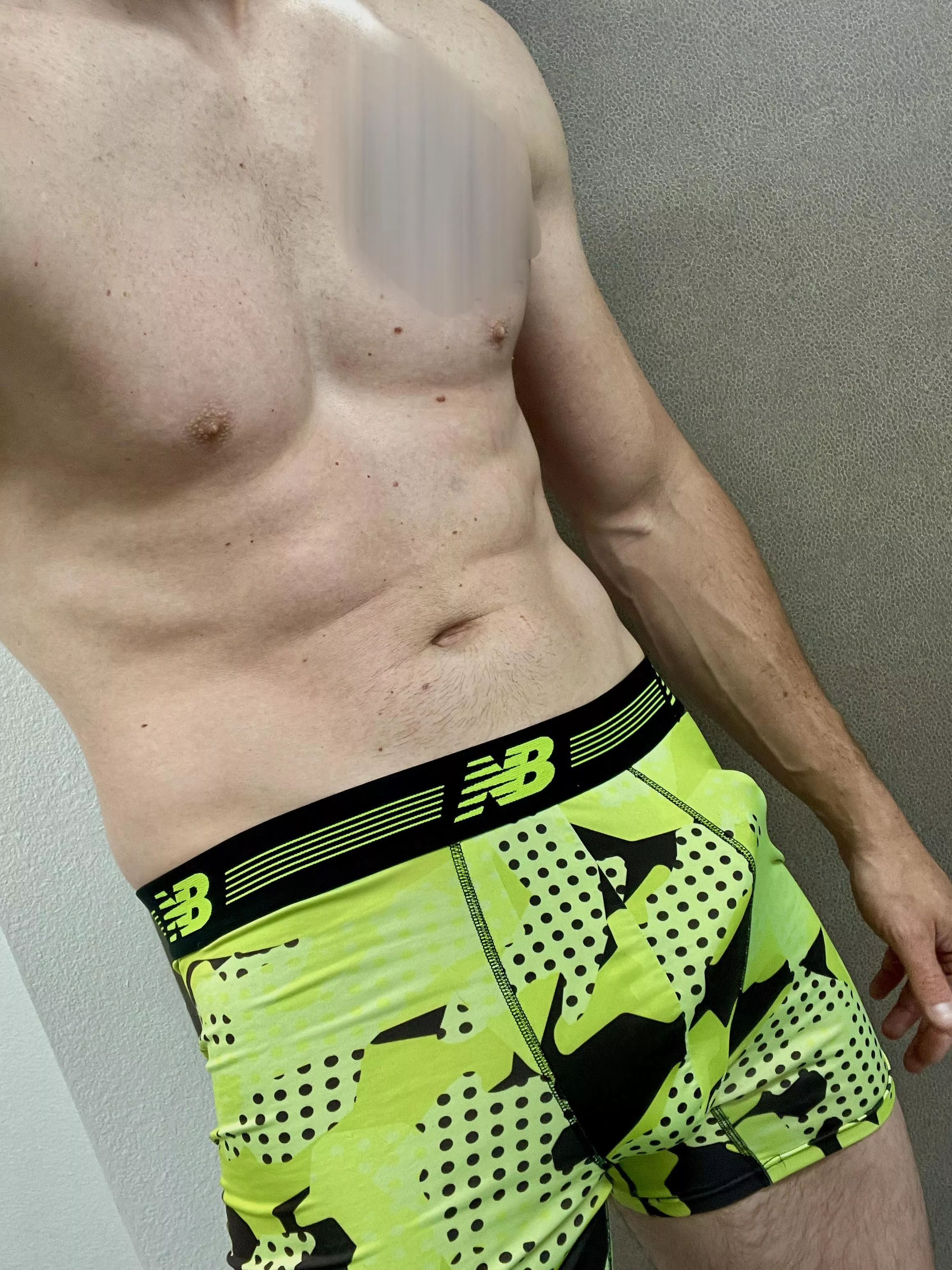 Neon posted by oli_klosehoff