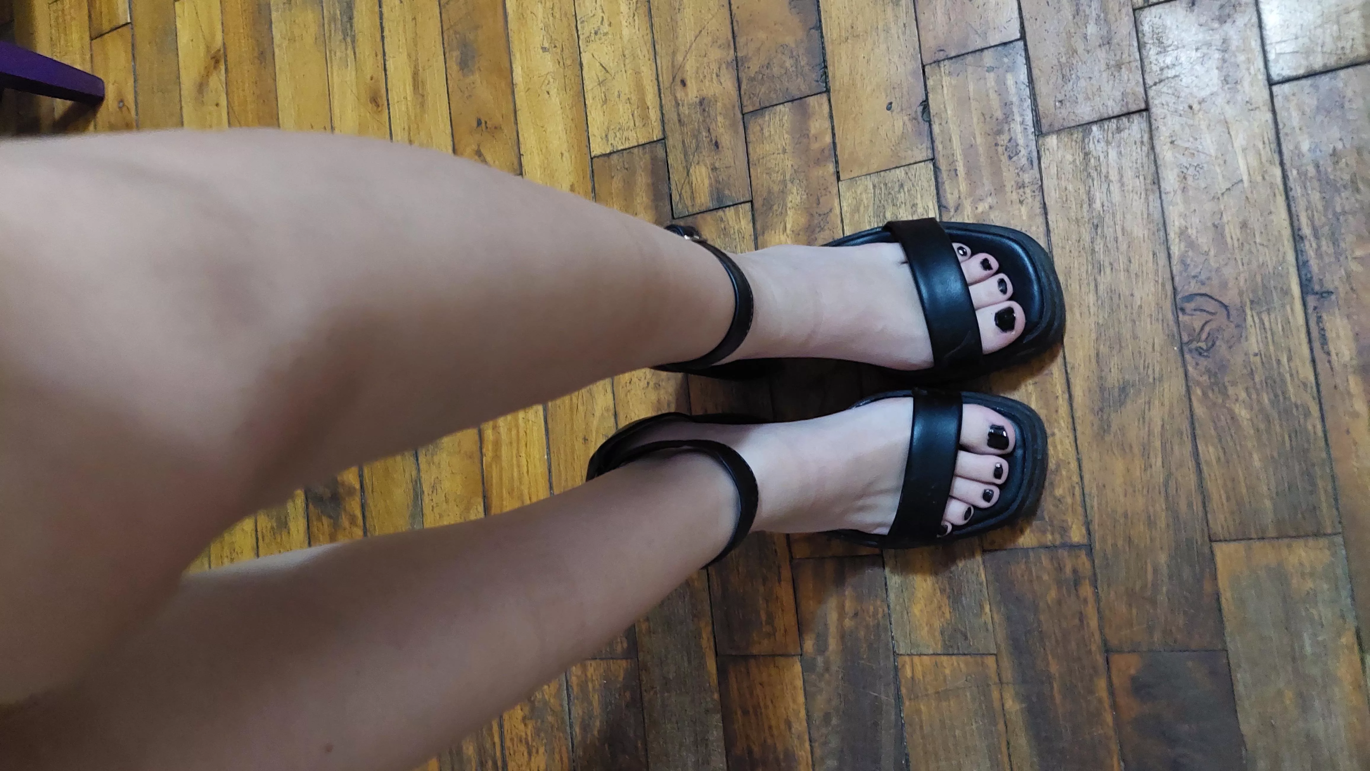 On my heels posted by Juniperlov