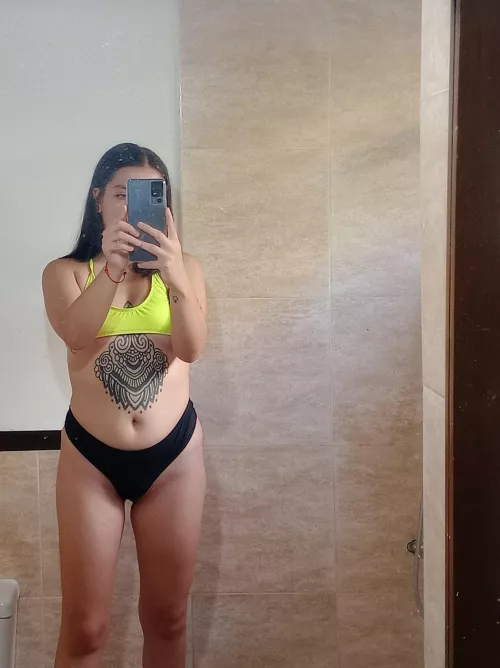 Petite and brunette, the best combination, don't you think? by lunalust01