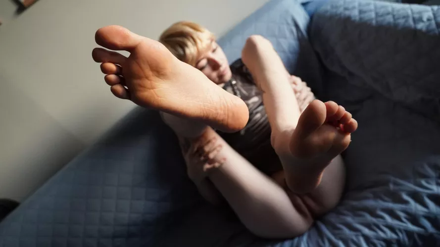 POV - Tell me what we're doing by ERASEDWeeaboo