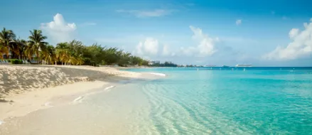 Seven Mile Beach posted by pedrojuk