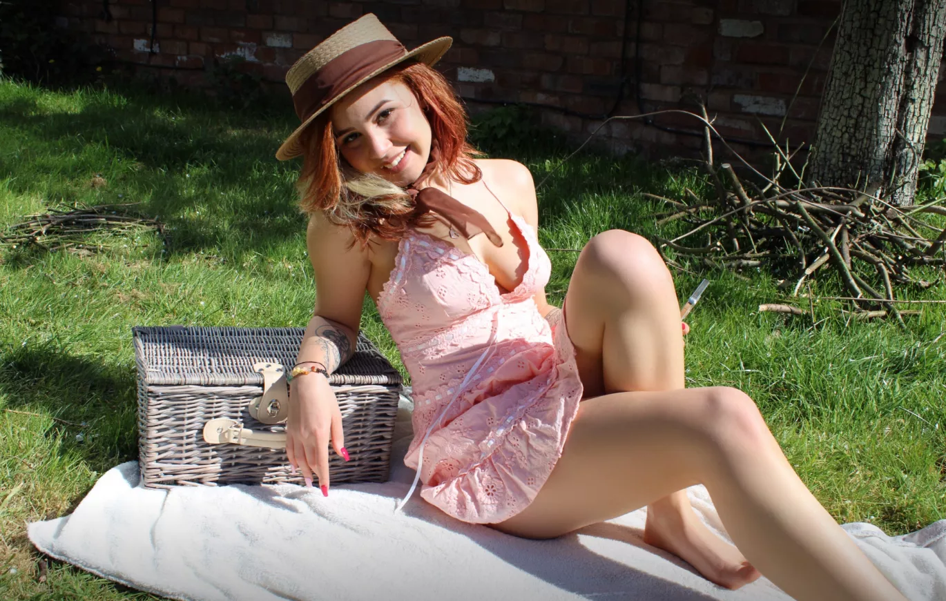 Summer coming means one thing, sundresses with no panties posted by redheadcutierose