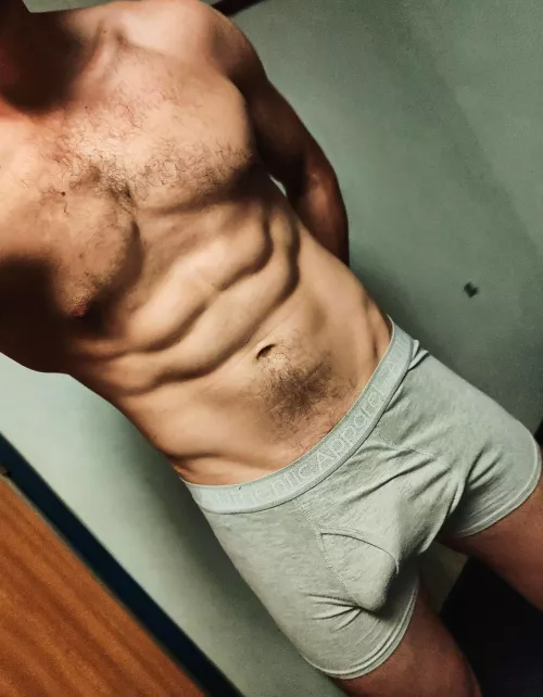 V lines pointing to what you want! by Sailor-daddyyy