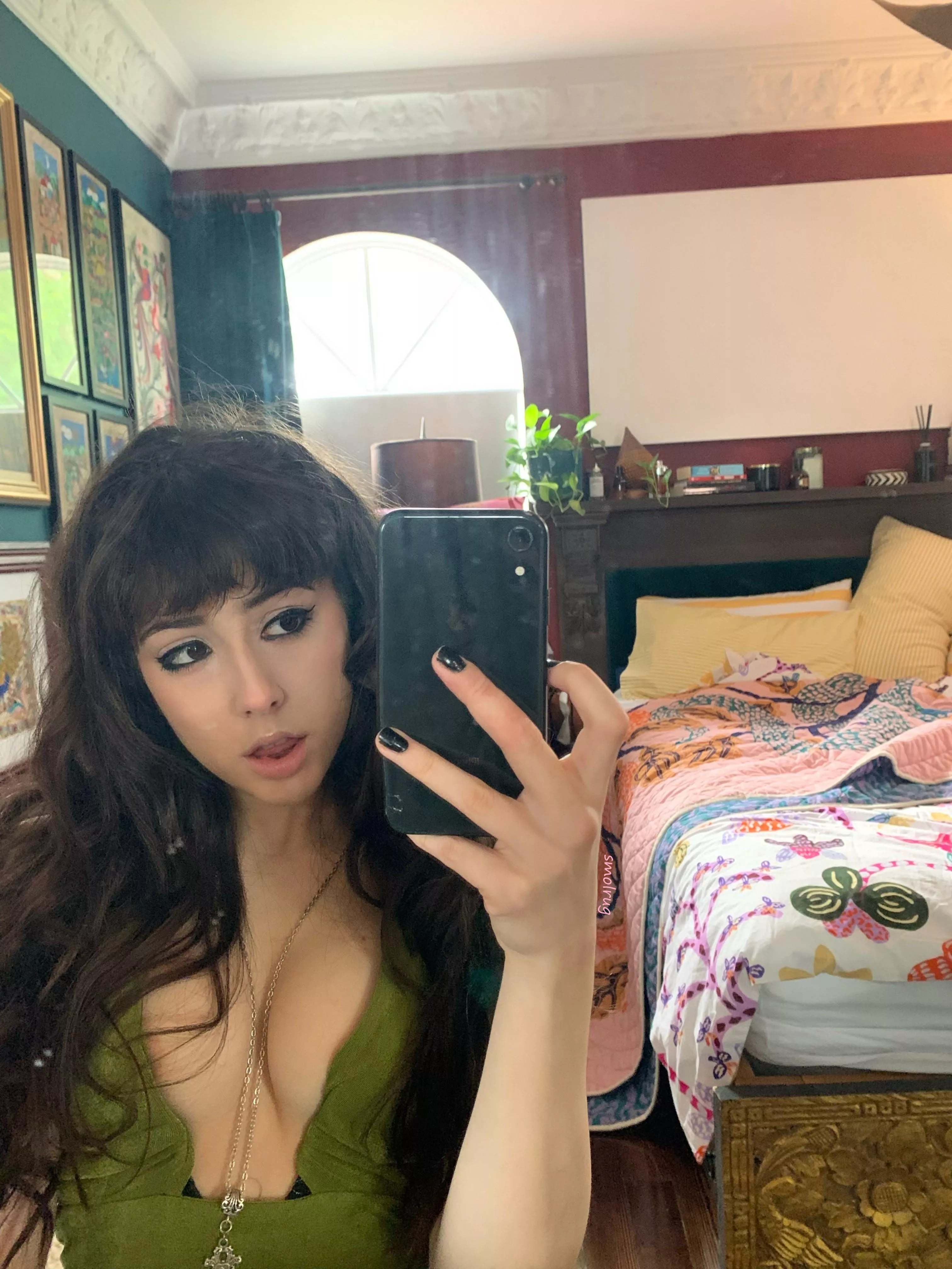 would i distract you in class 18f posted by smolrug