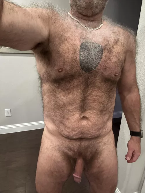 [51]Hairy dad bod needs attention by TxHogFan94