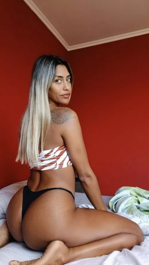 Can you spank these white cheeks..I’ve been a naughty girl by lexi_annexx