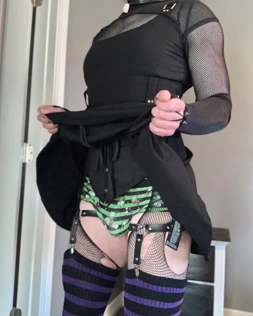 Couldn’t date goth girls….. so I guess I’ll just have to become one😳 by XRiley_CDX