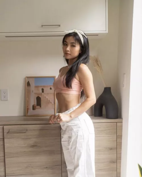 do u like cute girls?  by devilndaisies