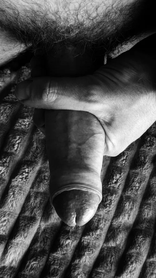 Firm Grip m(44) by sunnyvegan82