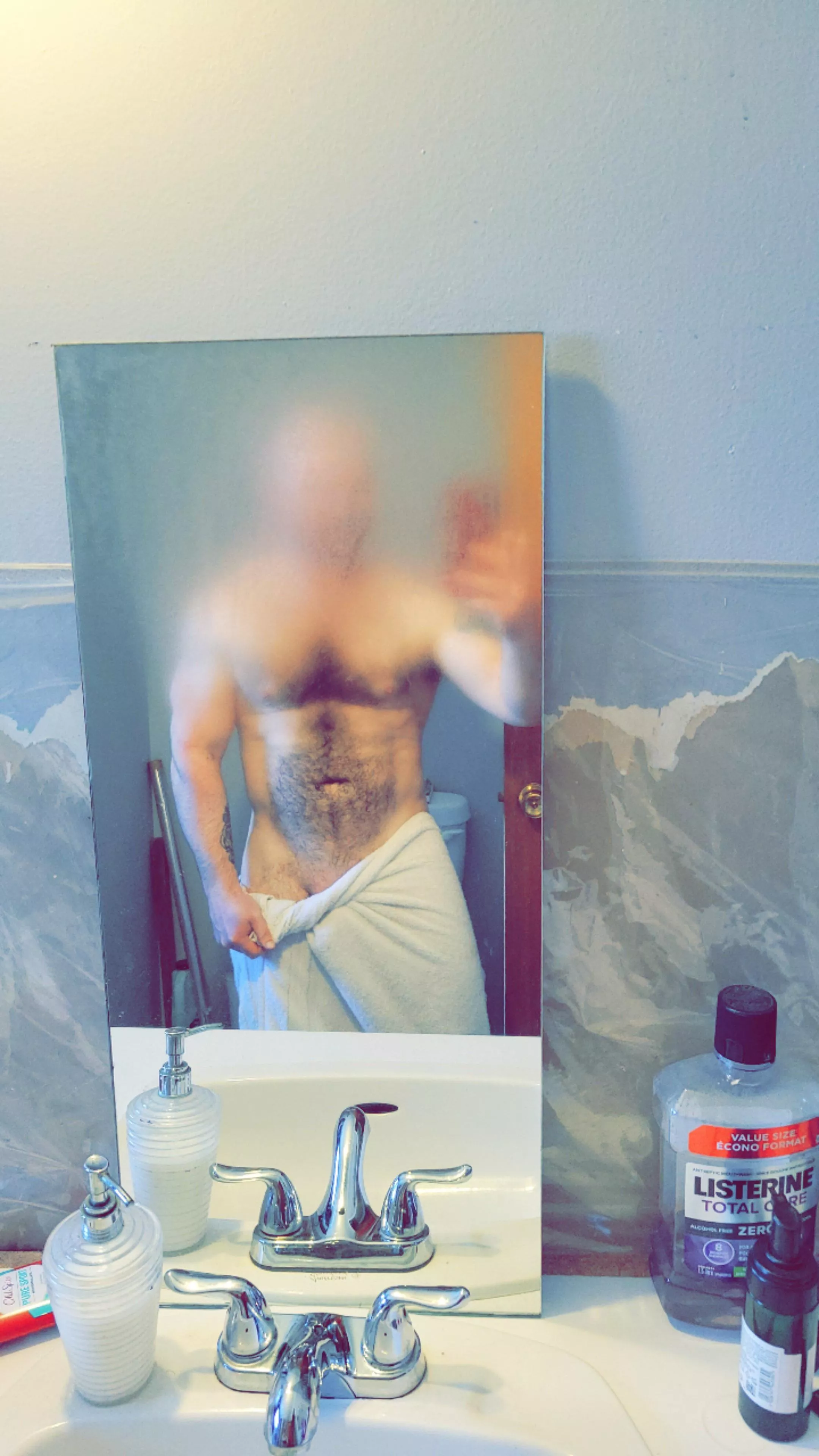 Give the towel a tug posted by flyinflyout2