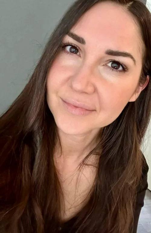 Heard that you prefer Brunette Mommys? by hojo34