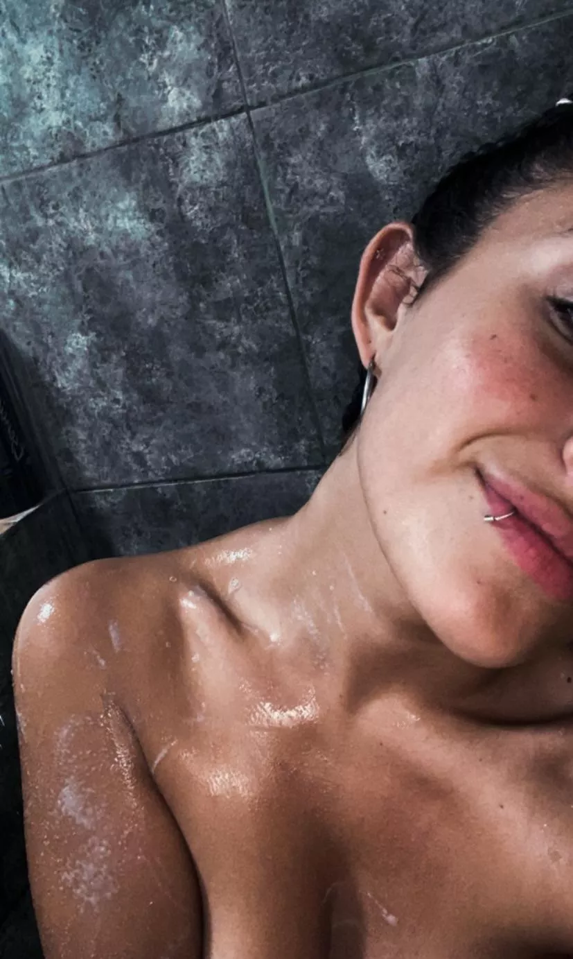 Hi baby! 💘 posted by hasleymamii