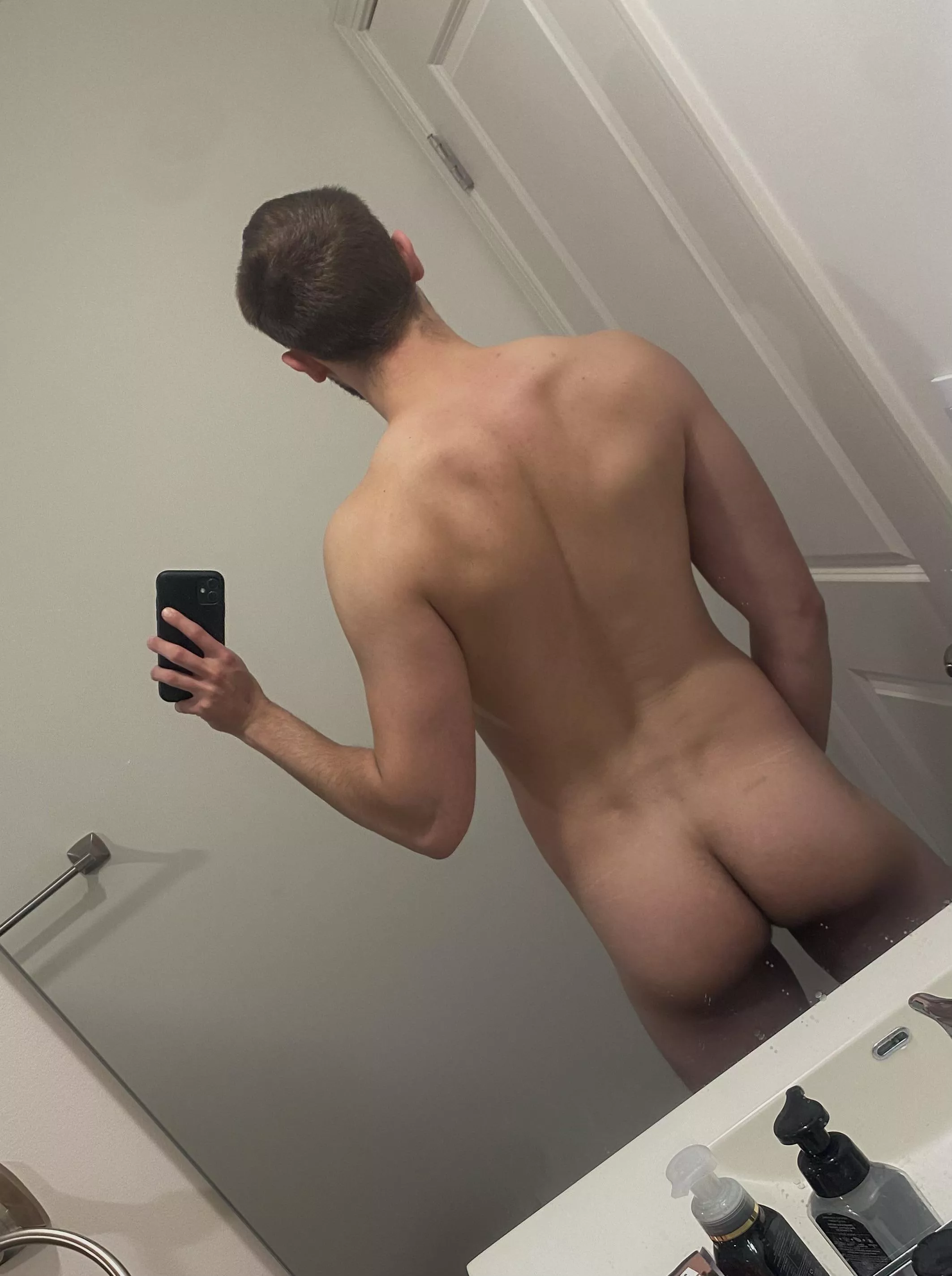 How’s the backside looking? posted by bbb801011