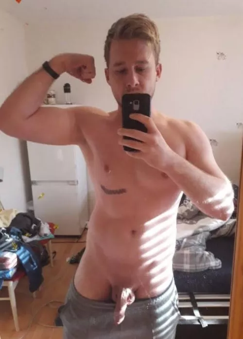 I don't want to do Cardio today. Can I breed you instead?;) (DM's open) by Turok7743