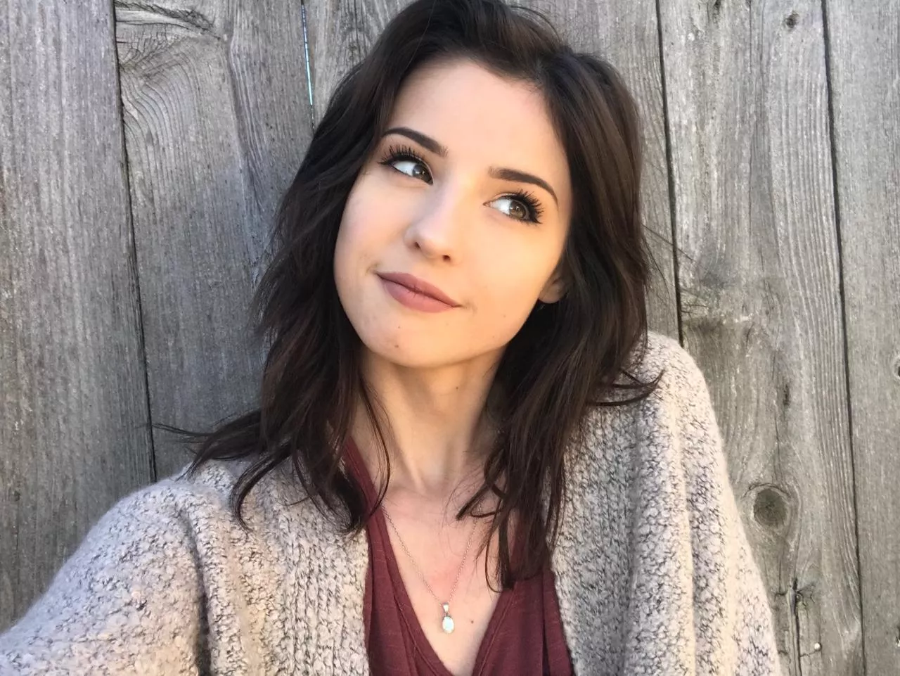 Katelyn Hope posted by sagar9175