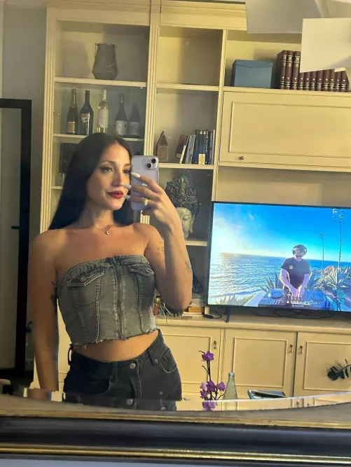 loving this top by Cute-Aspect-4578