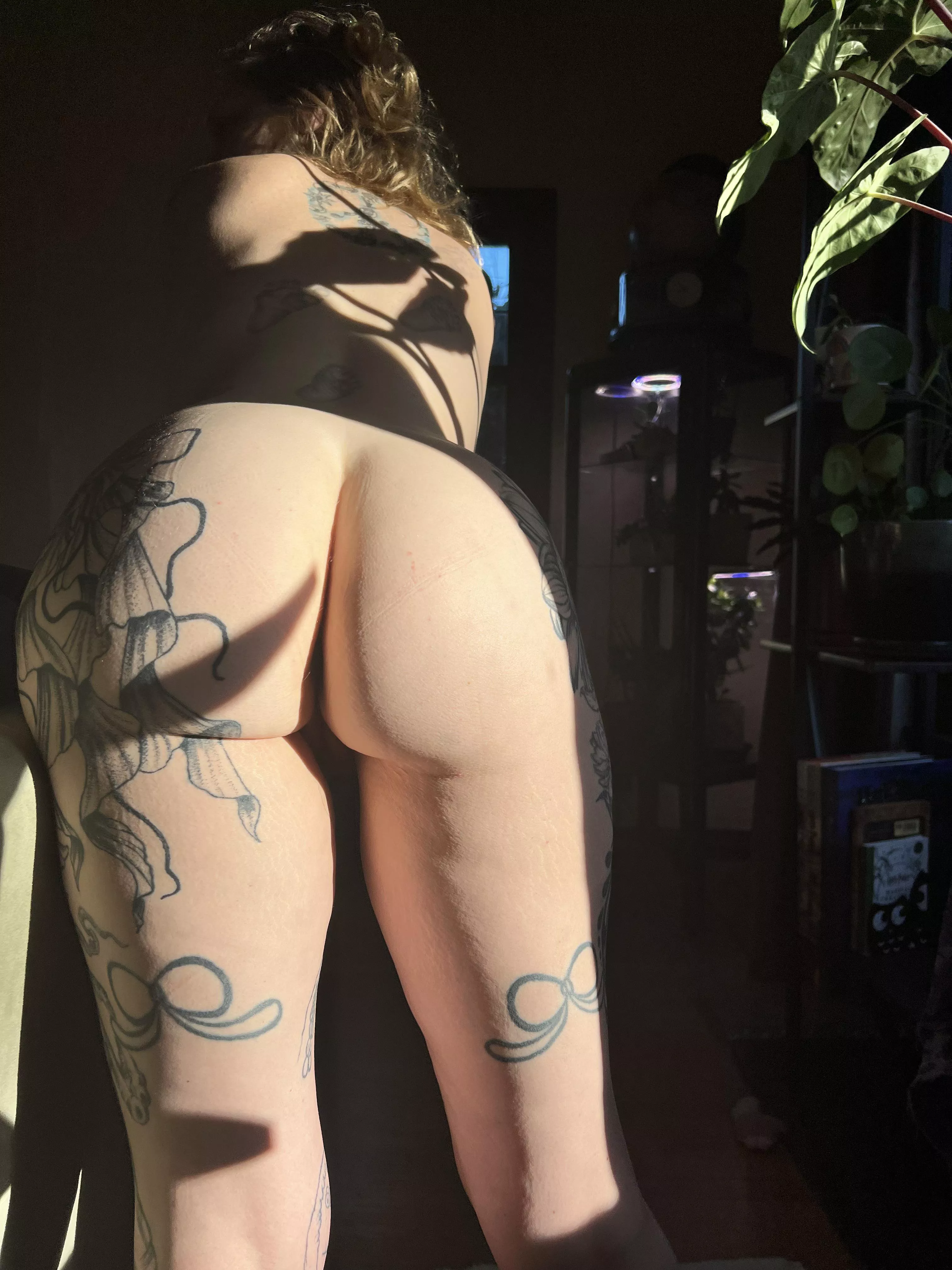 Morning ass and coffee  posted by BettyJean666