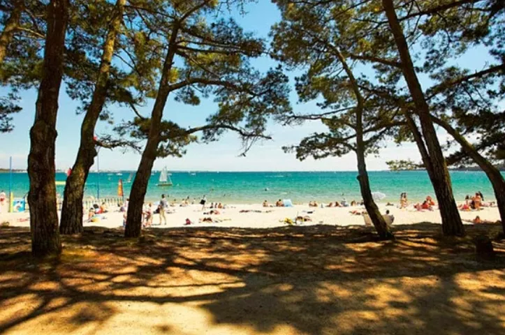 Plaje du Camp Coz posted by seangdward