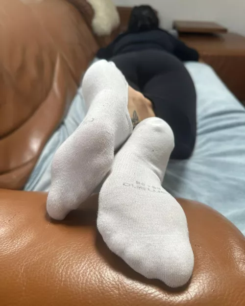 Sweaty sock therapy on the couch [F] by Pixiesoles23_