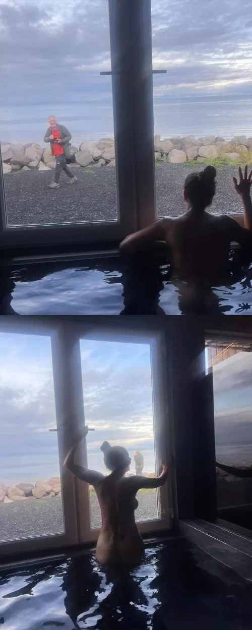 Today’s his lucky day by agent_zero43