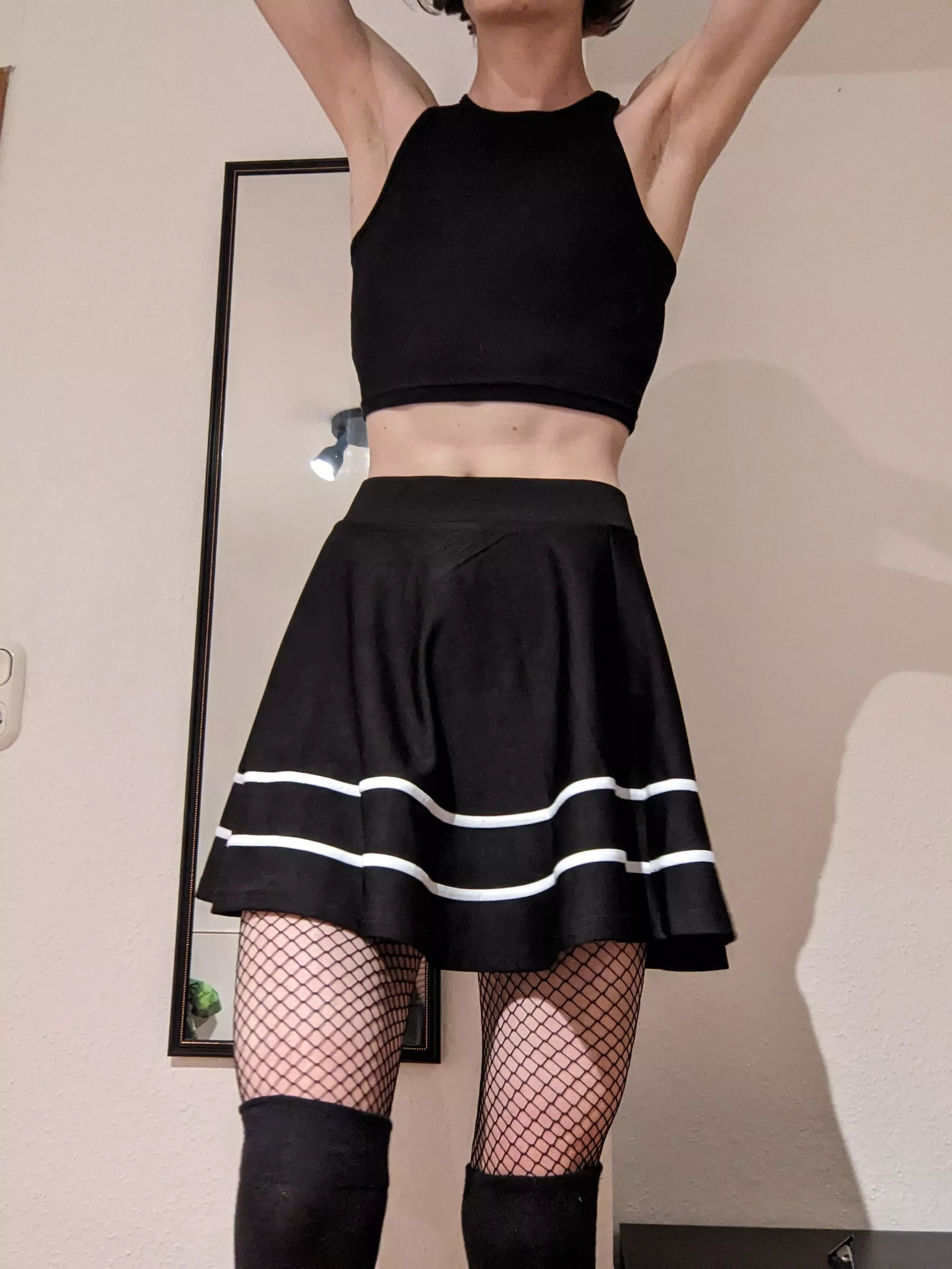 Why do we live in a society where boys have to hide their slim waists? :| posted by Arkalanos