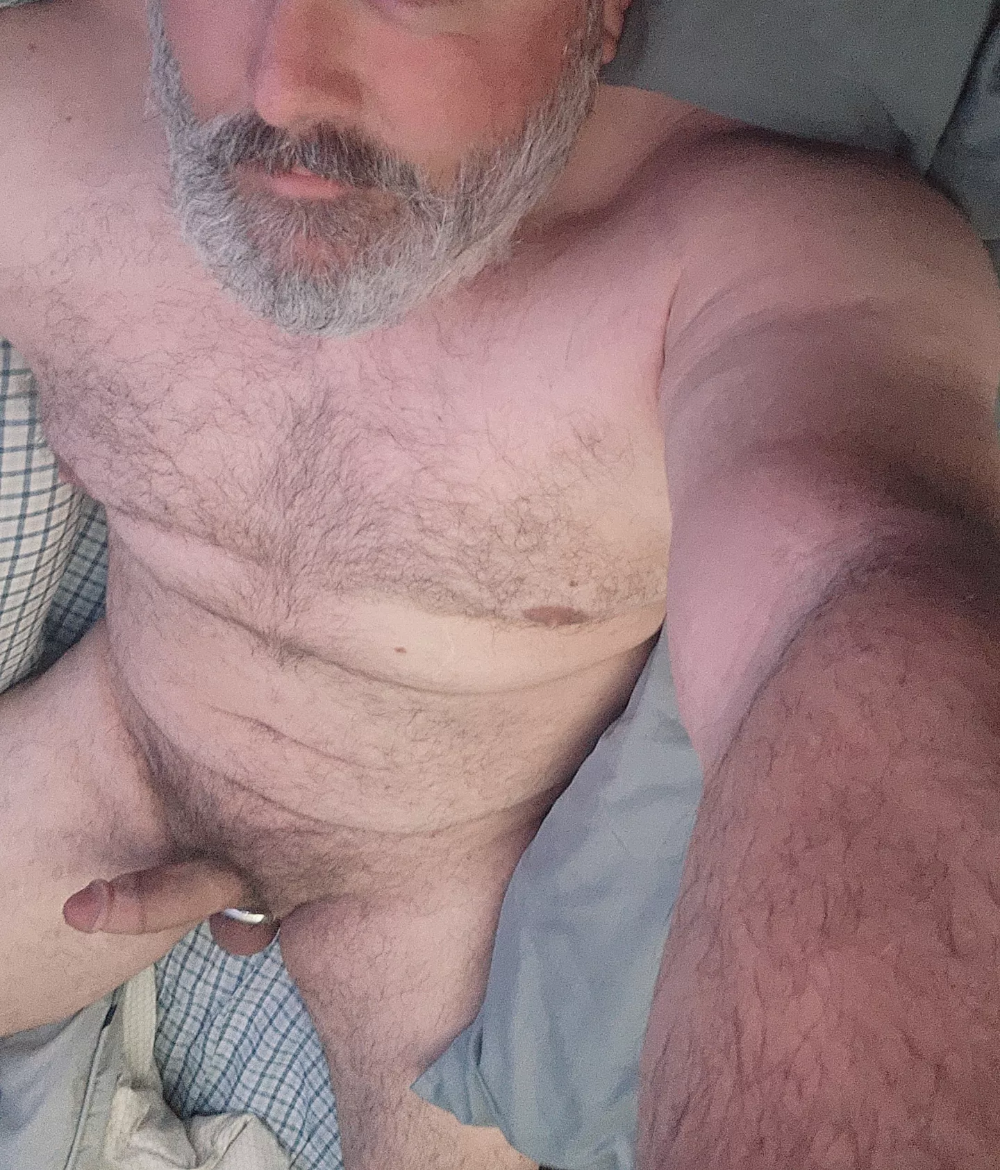 43m selfie Sunday posted by GrizzleeBeer