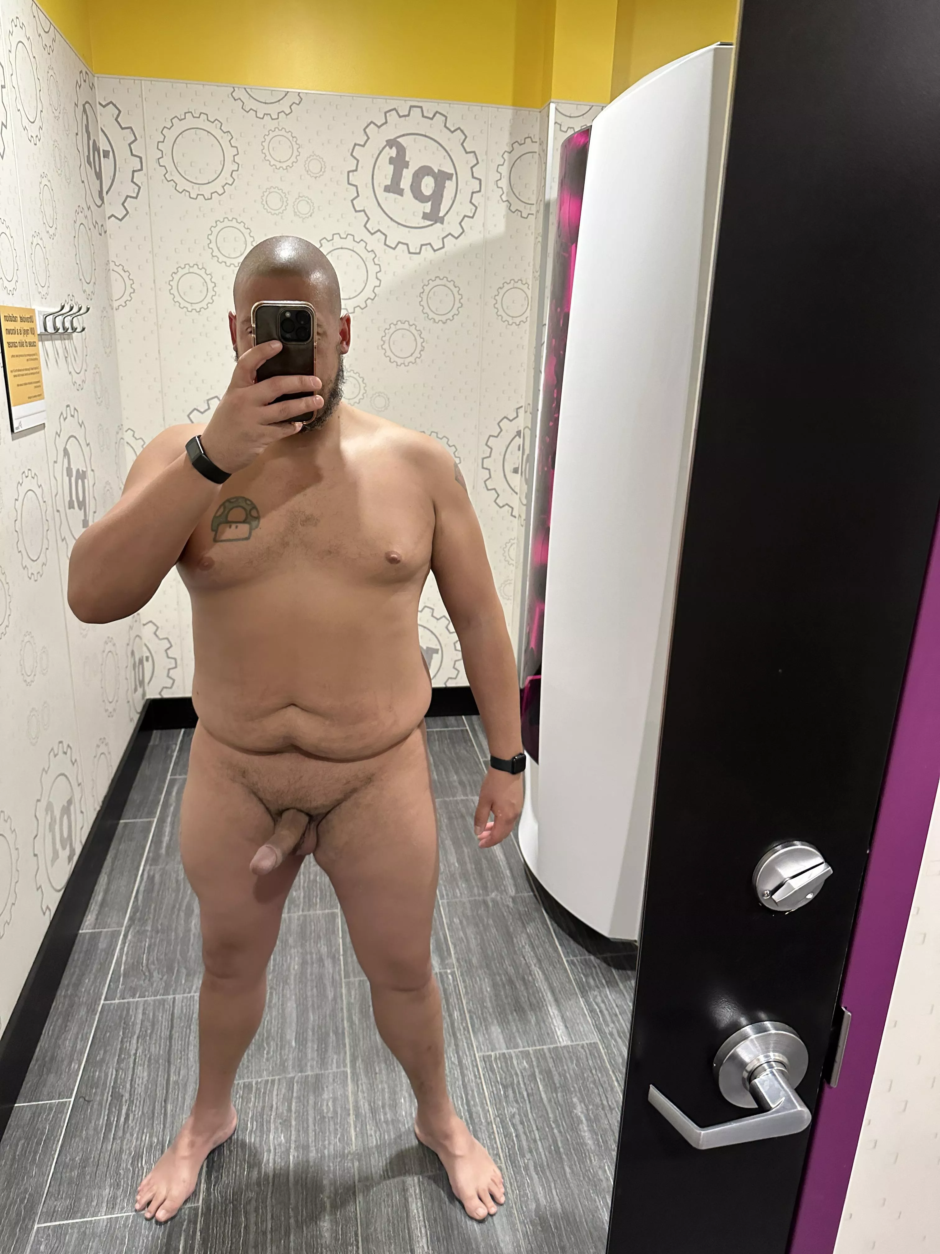 About to get my tan on 😎 [39] posted by DarrylDadbod