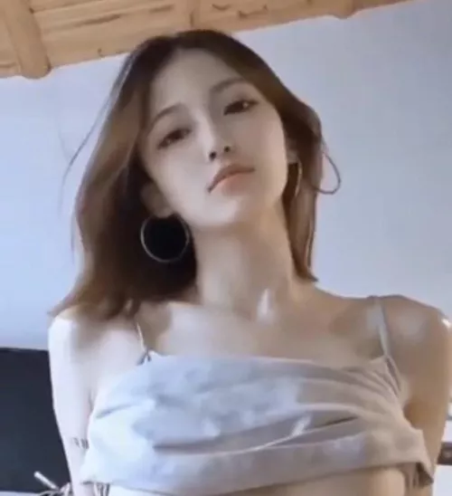 Anyone know her name? by The_hien03