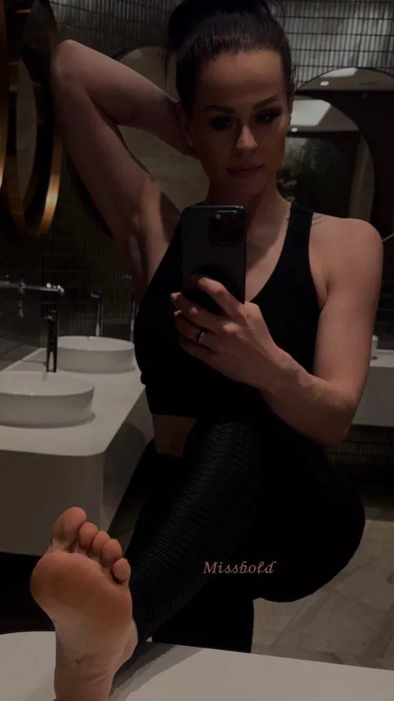 anywhere in the world😈 posted by Sarahbold_