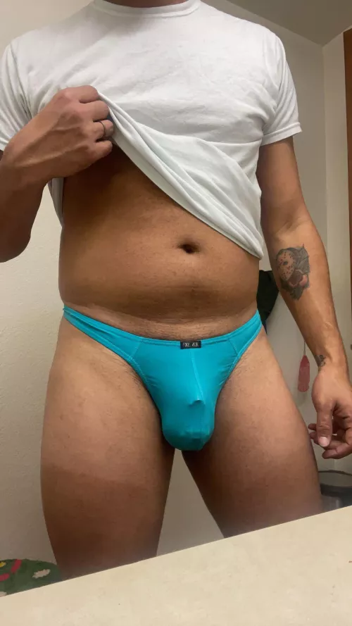 🔐 🍆 🫣 cage x thong = great bulge by sunny_side420