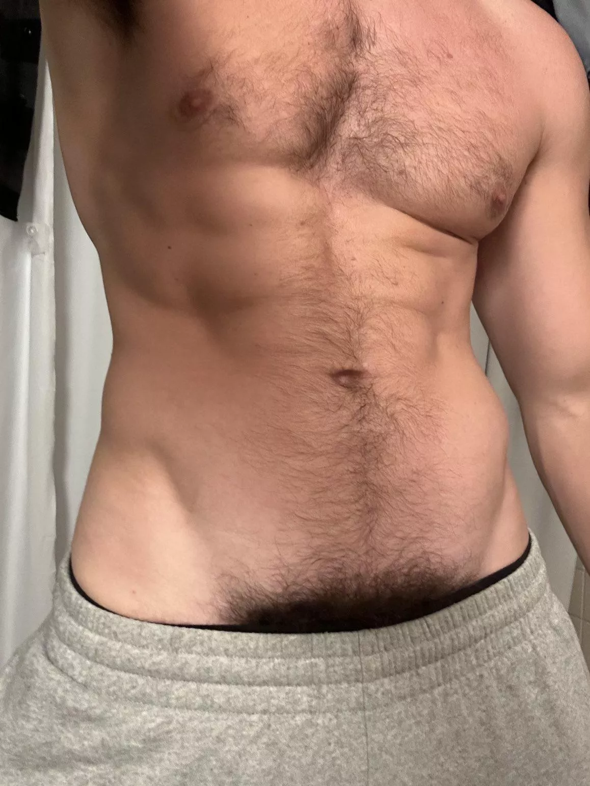 Discreetly broadcasting that I don’t shave my pubes posted by hairy_calvin