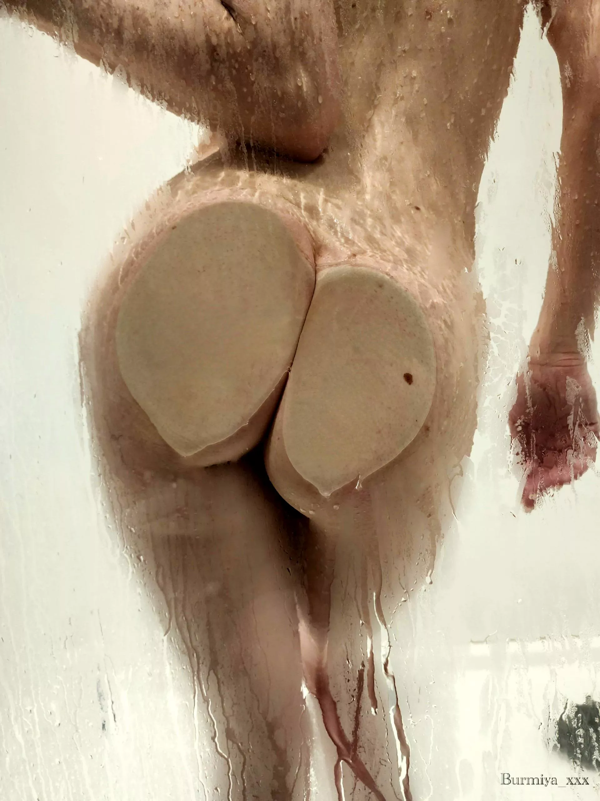 Do I make a good impression? posted by Burmiya_xxx